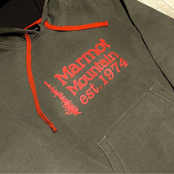 Marmot Marmot Mountain est. 1974 Green Hoodie Pullover Sweater Hiking Men’s - Picture 3 of 5